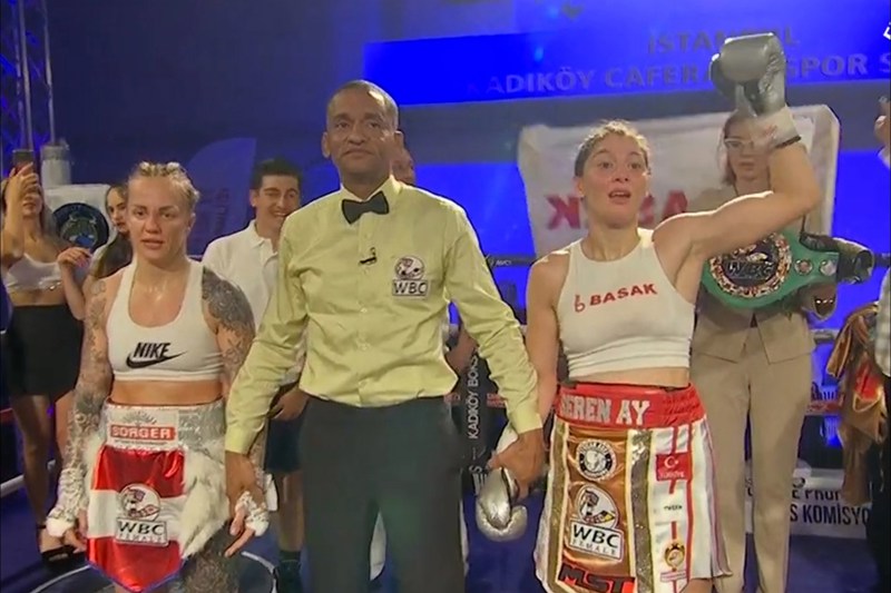 ÖĞRENCİMİZ SEREN AY ÇETİN WBC (DÜNYA BOKS KONSEYİ) GÜMÜŞ KEMERİNİN SAHİBİ OLDU