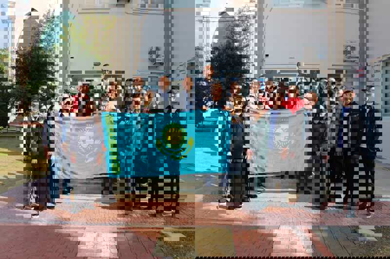 KAZAKİSTAN HEYETİNİ FAKÜLTEMİZDE AĞIRLADIK