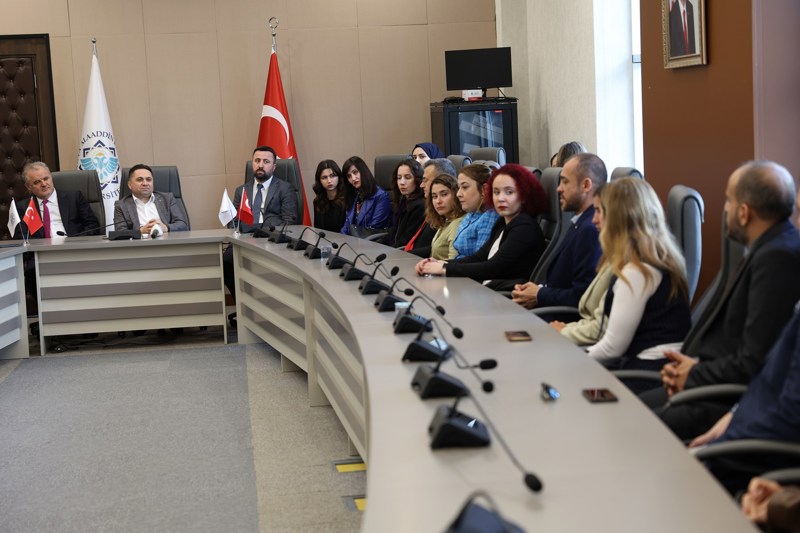 Fakültemizin İlk TÜBİTAK 2209-A Projesi Doç. Dr. Akan Bayrakdar ve Elif Güneş'ten