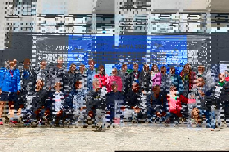 GÖNÜLLÜLERİMİZ 31. ULUSLARARASI ALANYA TRİATLON YARIŞMASINDA YERLERİNİ ALDI 