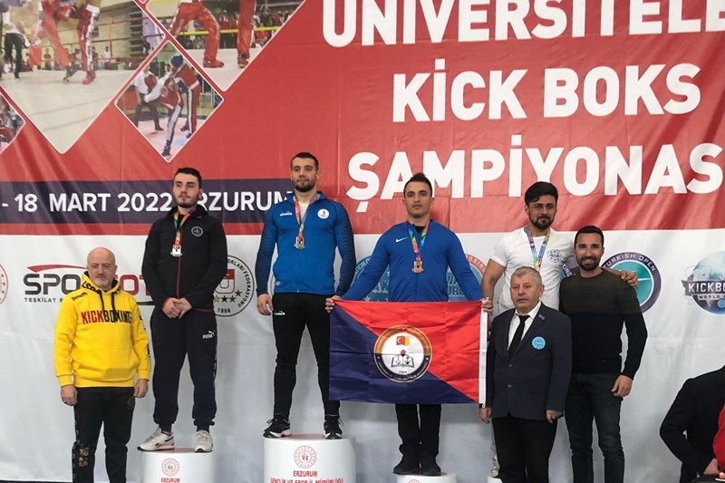 TÜRKİYE ÜNİVERSİTELER KICK BOKS ŞAMPİYONASI'NDAN BAŞARILARLA DÖNDÜK