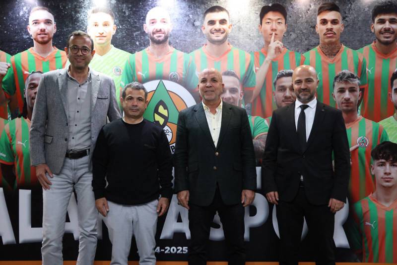 CORENDON ALANYASPOR KULÜP BAŞKANI HASAN ÇAVUŞOĞLU’NA ZİYARET