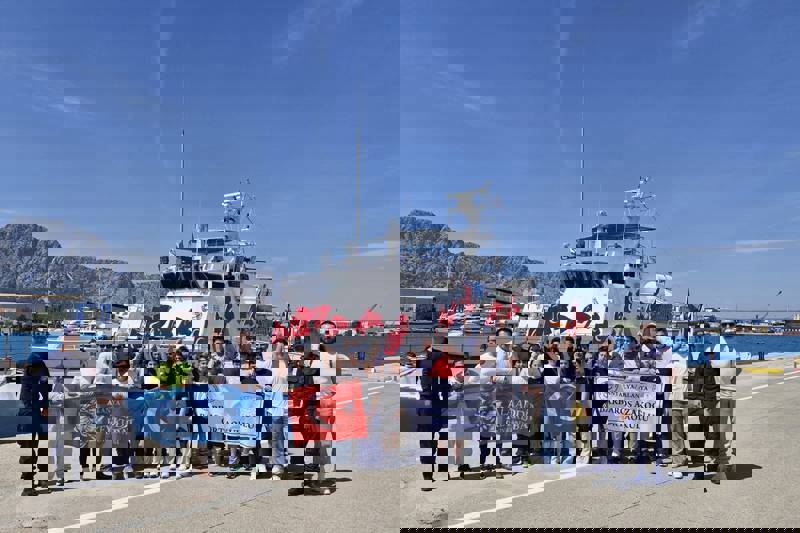 FAKÜLTEMİZDEN GÖNÜLLÜLÜK VE TOPLUMSAL DUYARLILIK ÖRNEĞİ