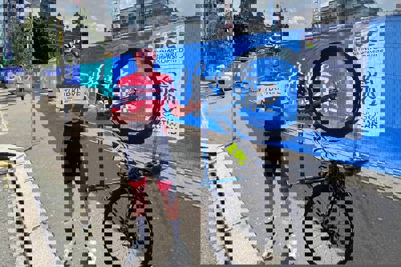 YÜKSEK LİSANS ÖĞRENCİMİZ ÜLKEMİZİ YOL BİSİKLETİ AVRUPA ŞAMPİYONASINDA TEMSİL ETTİ