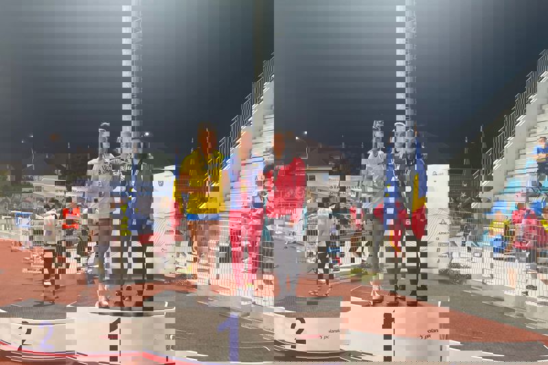 FAKÜLTEMİZ ÖĞRENCİSİ ESRA TÜRKMEN BALKAN BÜYÜKLER ATLETİZM ŞAMPİYONASI'NDA BRONZ MADALYA KAZANDI